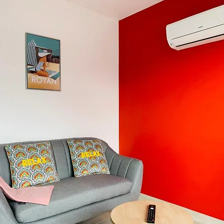 Le Mousse Maison Avec Piscine/parking/wifi/plages 5kms لو ماثيز