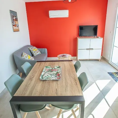 Le Mousse Maison Avec Piscine/parking/wifi/plages 5kms 펜션 *