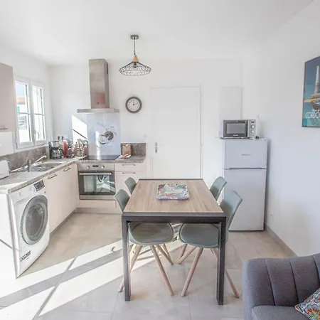 Le Mousse Maison Avec Piscine/parking/wifi/plages 5kms 펜션 레 마트