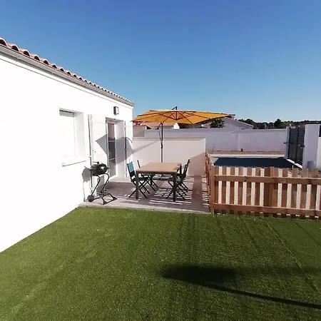 Le Mousse Maison Avec Piscine/parking/wifi/plages 5kms 펜션 레 마트