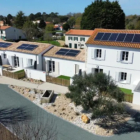 Le Mousse Maison Avec Piscine/parking/wifi/plages 5kms 펜션