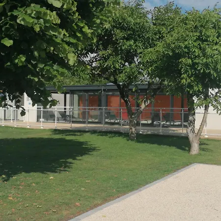 Le Mousse Maison Avec Piscine/parking/wifi/plages 5kms Holiday home *