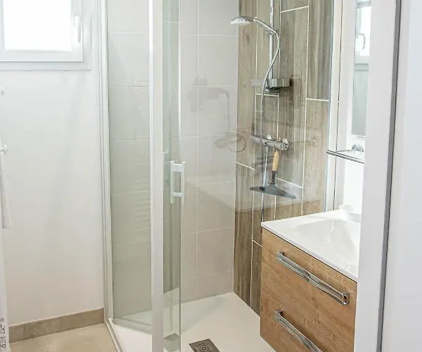 Le Mousse Maison Avec Piscine/parking/wifi/plages 5kms Сasa de vacaciones *