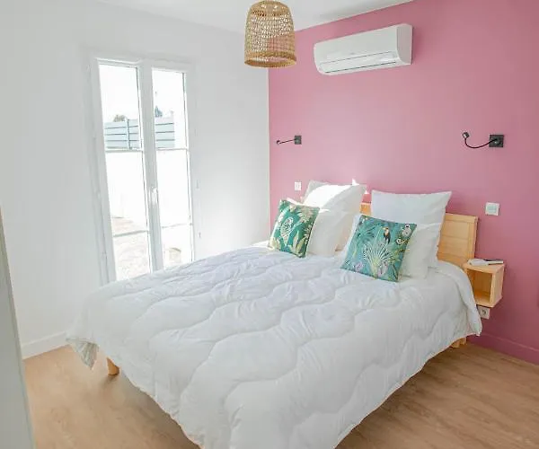 Le Mousse Maison Avec Piscine/parking/wifi/plages 5kms Сasa de vacaciones *