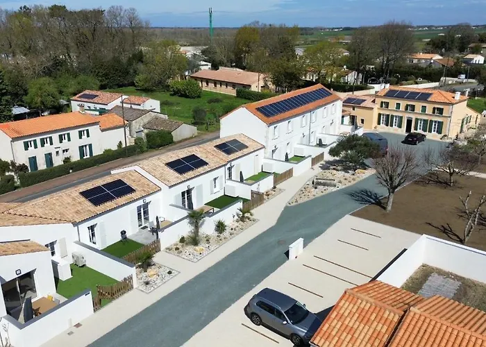 Сasa de vacaciones Le Mousse Maison Avec Piscine/parking/wifi/plages 5kms